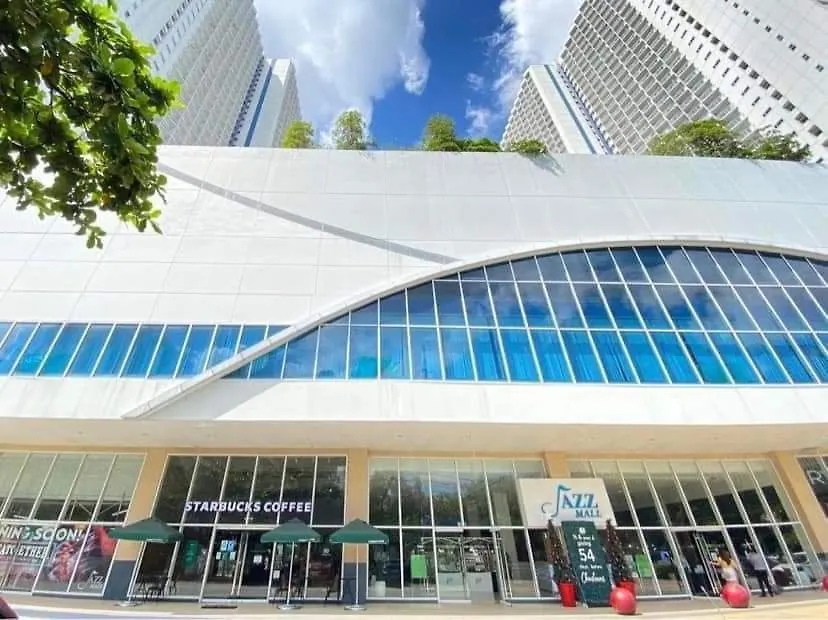 Family Suites- Self Service Condo Unit In Jazz Residences Makati Manila