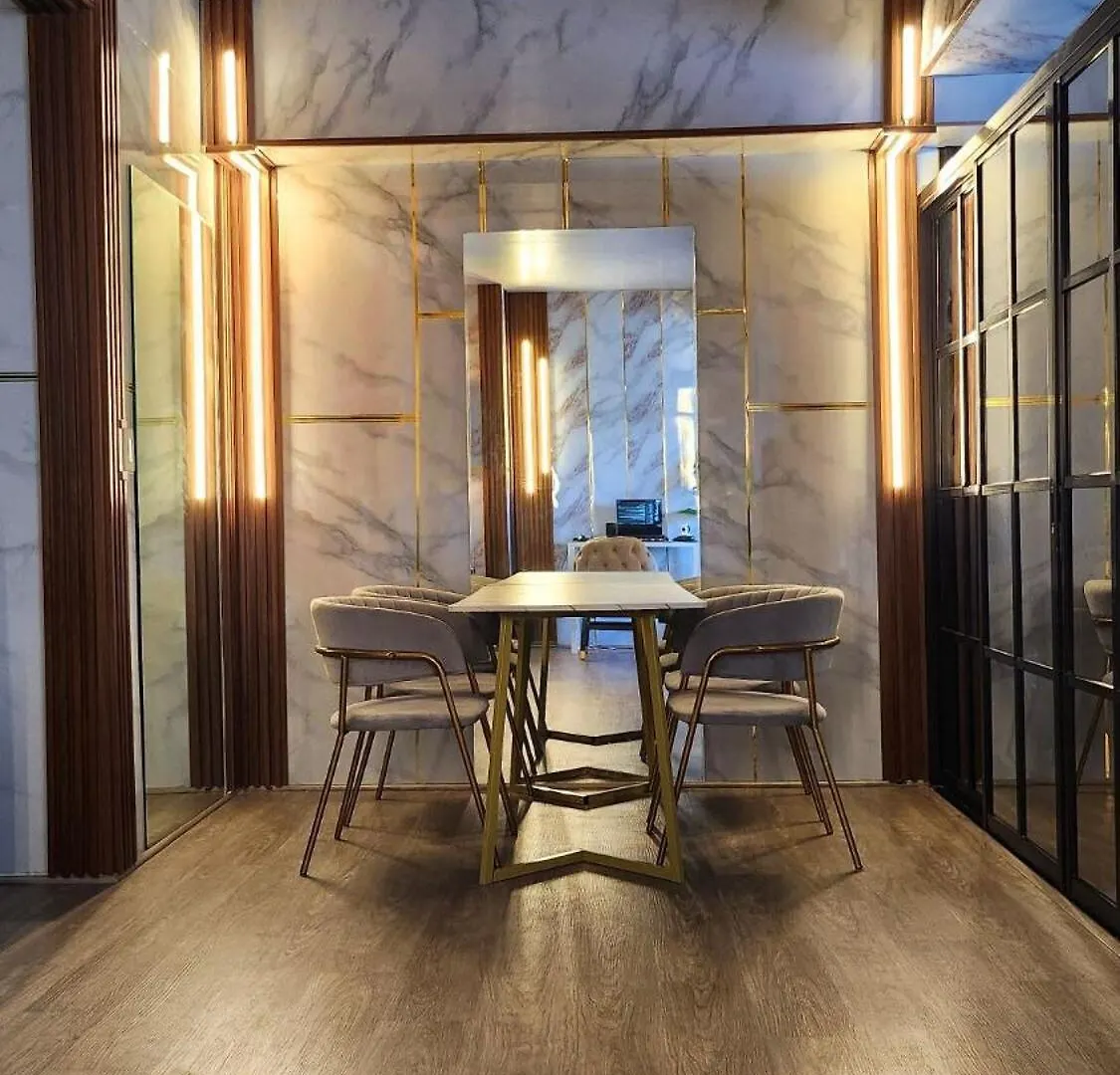 Family Suites- Self Service Condo Unit In Jazz Residences Makati Manila 0*,